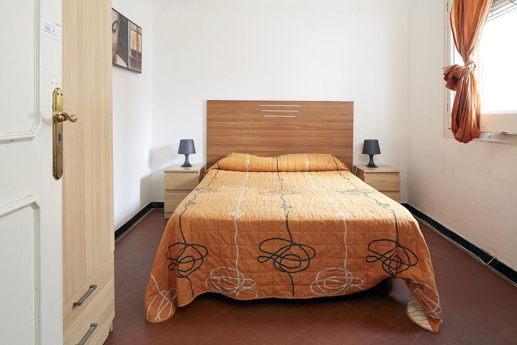 Blue Hostel Барселона Экстерьер фото