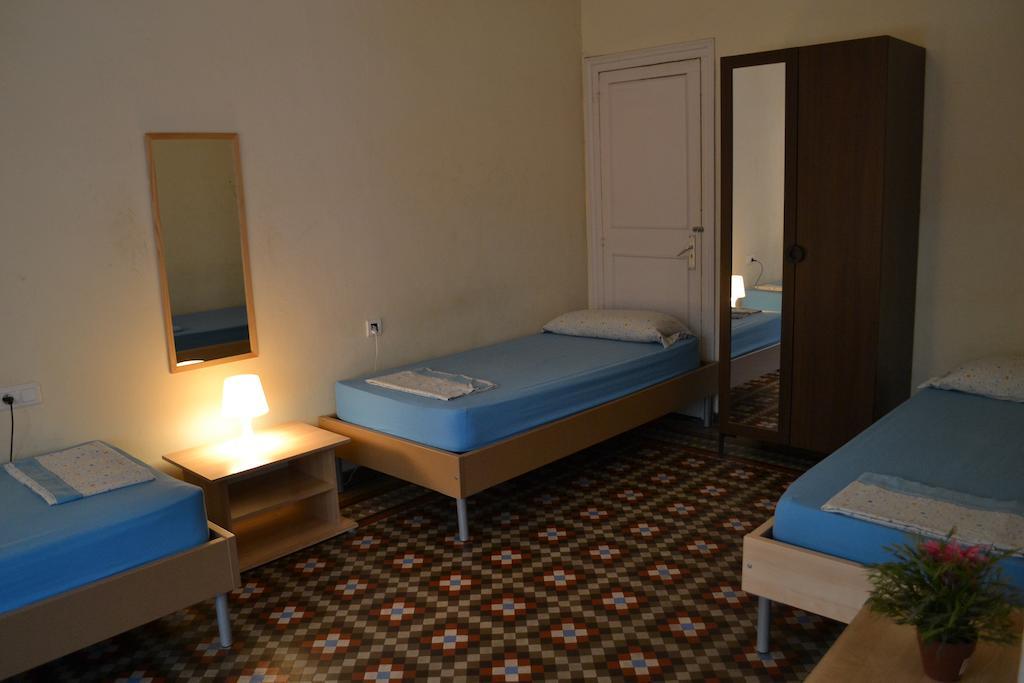 Blue Hostel Барселона Номер фото